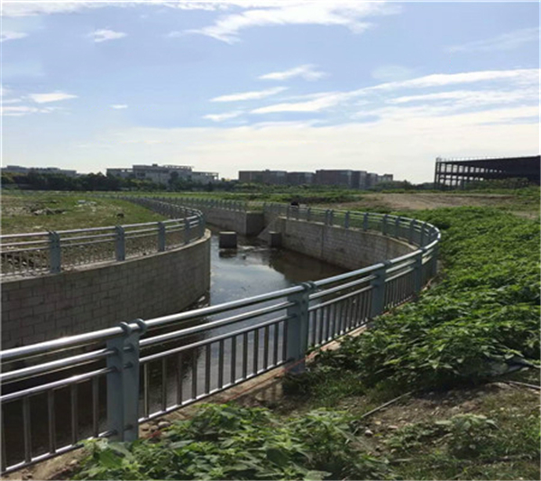 梅州不锈钢复合管河道景观护栏